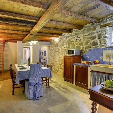 Holiday home Holiday House With A Parking Space Gracisce, Central Istria - Sredisnja Istra - 7196 Gracisce