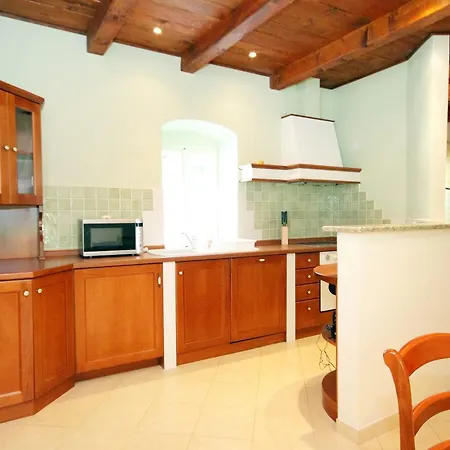 Vakantiehuis Holiday House With A Parking Space Gracisce, Central Istria - Sredisnja Istra - 7196 Gračišće